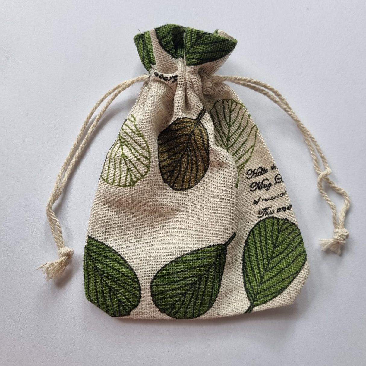 Comfee Power Square or Comfee Heart Travel Bag