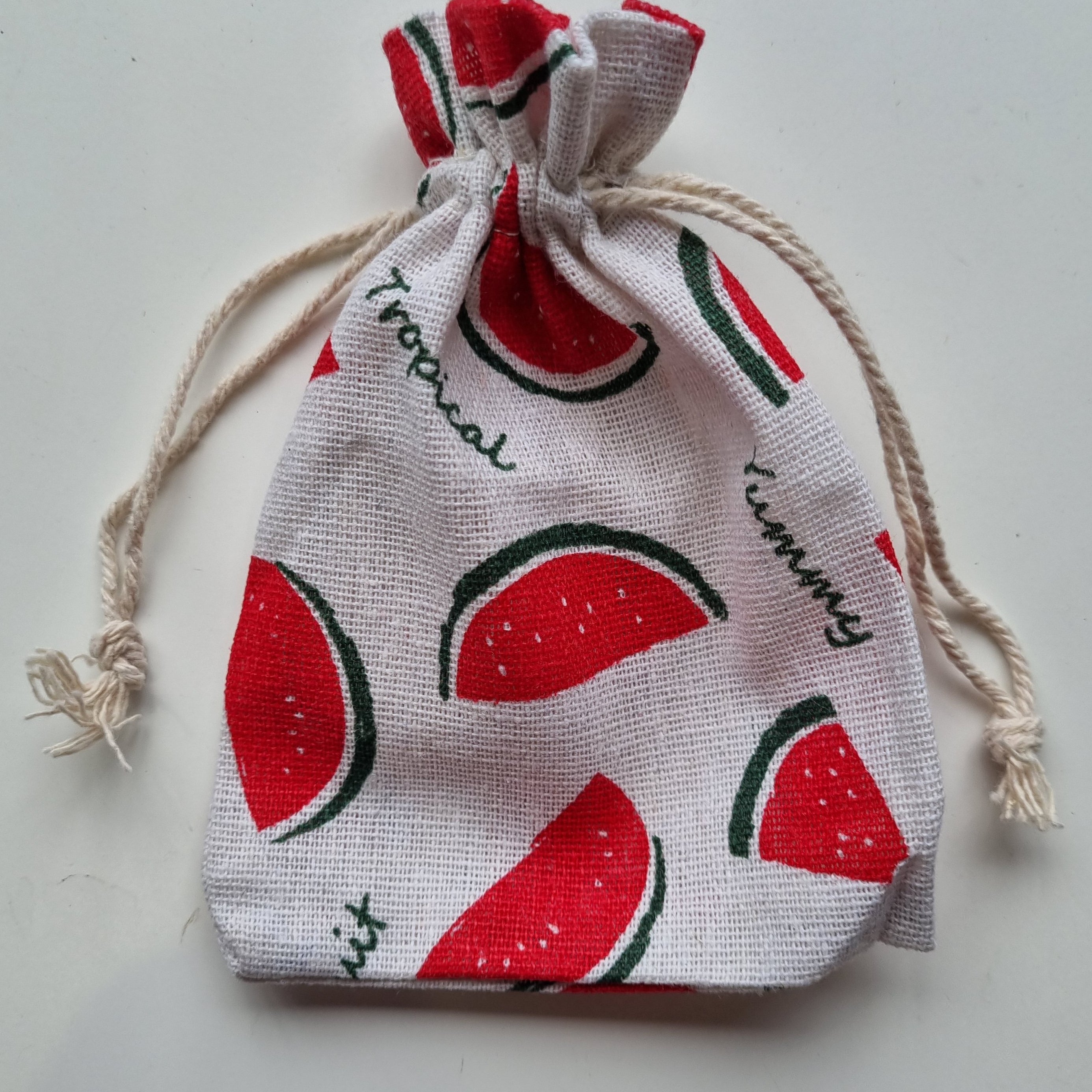 Comfee Power Square or Comfee Heart Travel Bag