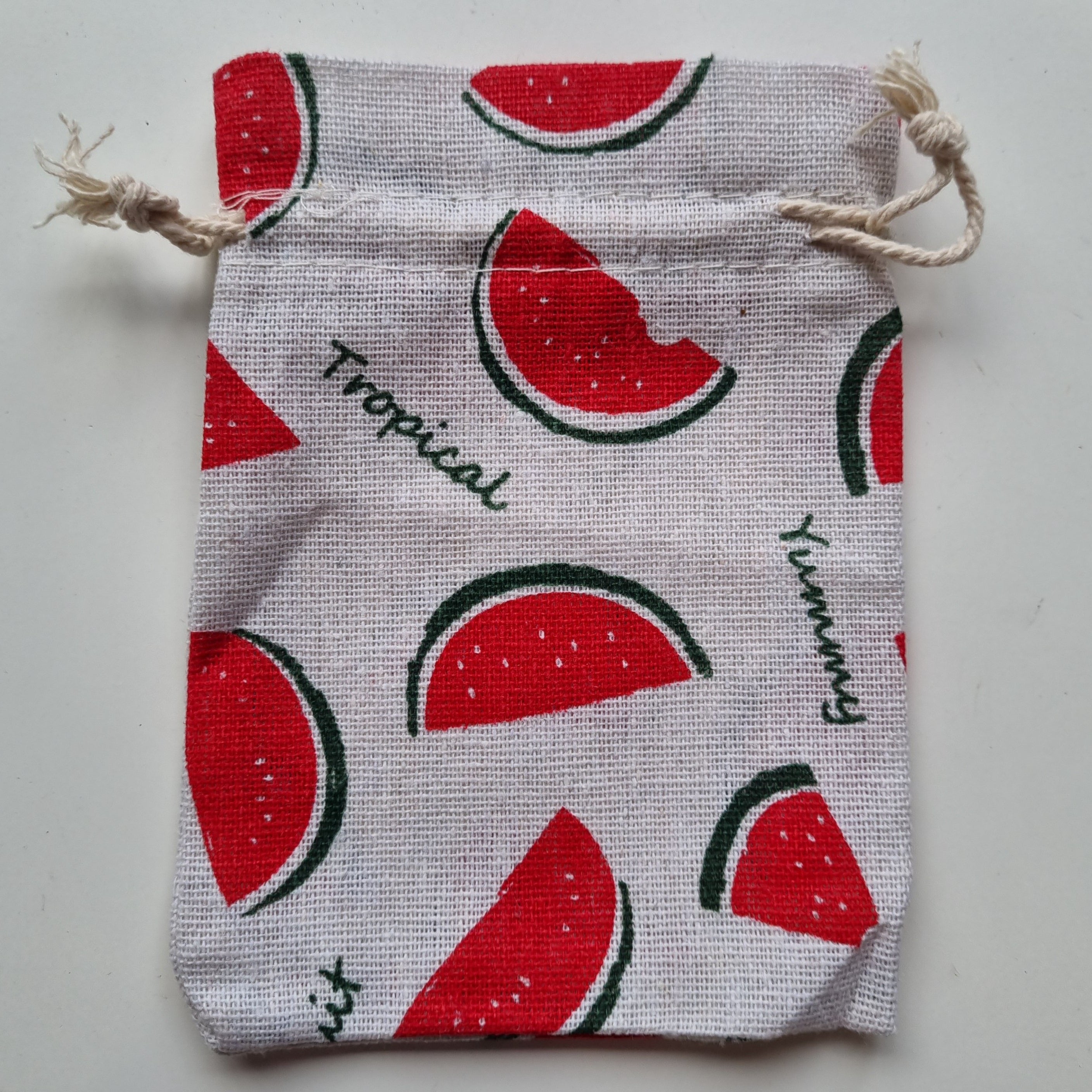 Comfee Power Square or Comfee Heart Travel Bag