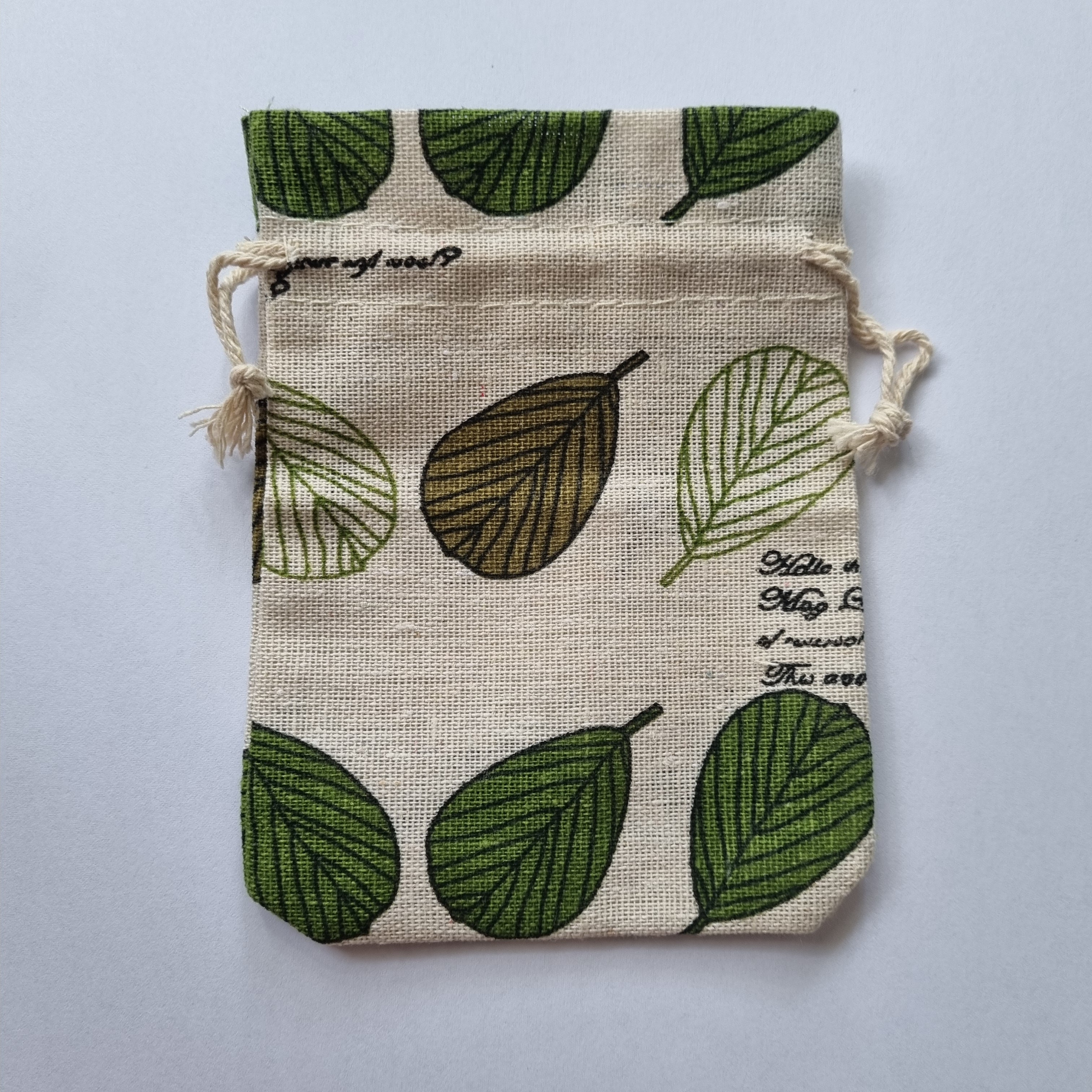 Comfee Power Square or Comfee Heart Travel Bag