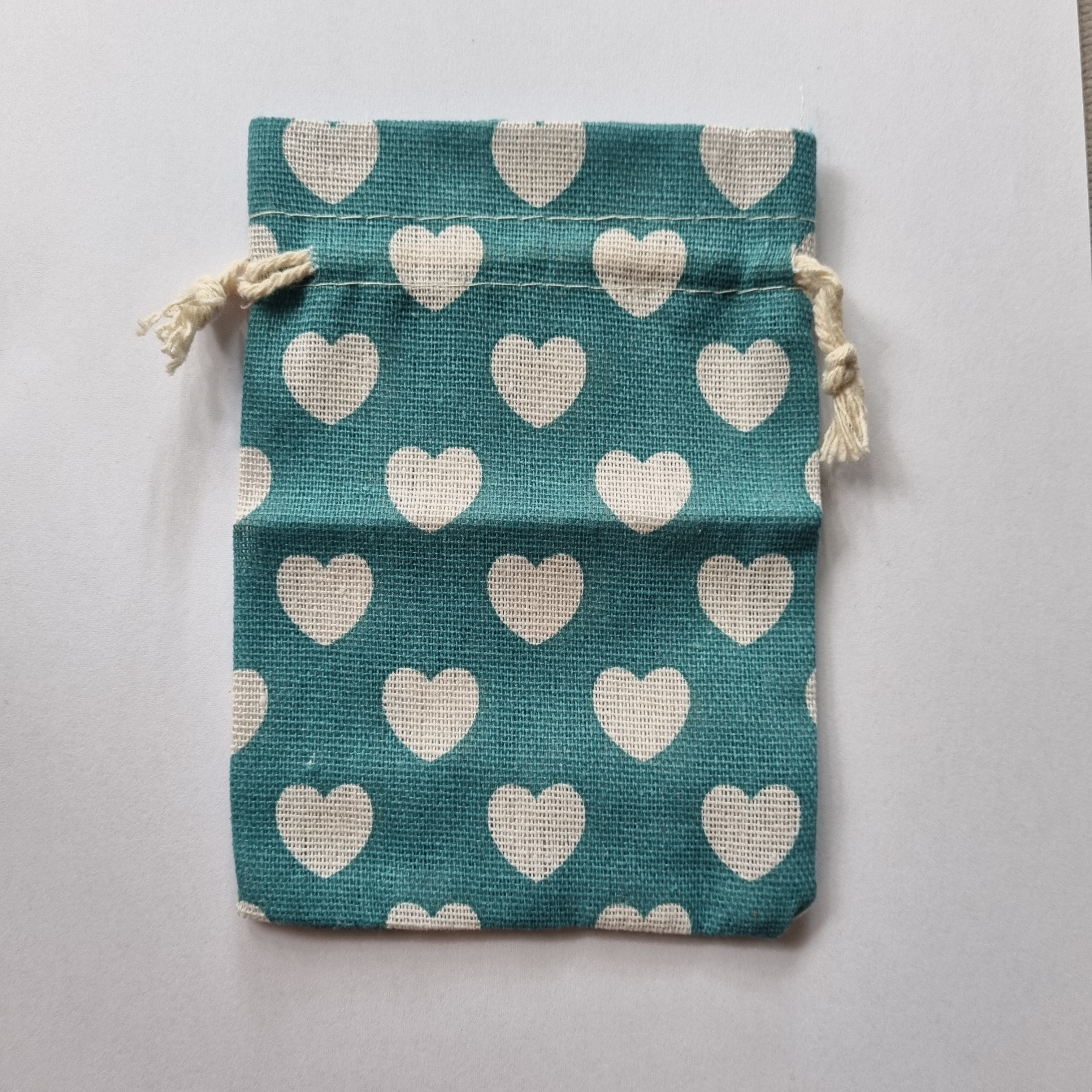 Comfee Power Square or Comfee Heart Travel Bag